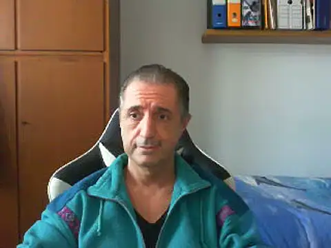 Snapshot of lliuk70mi chatting on 12-11-24, 02:44 lliuk70mi online show from 12-11-24, 02:44