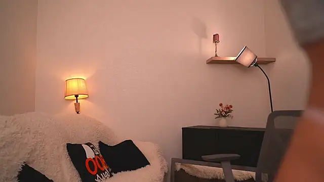 AudreyBarren online show from 10-25-25, 04:31