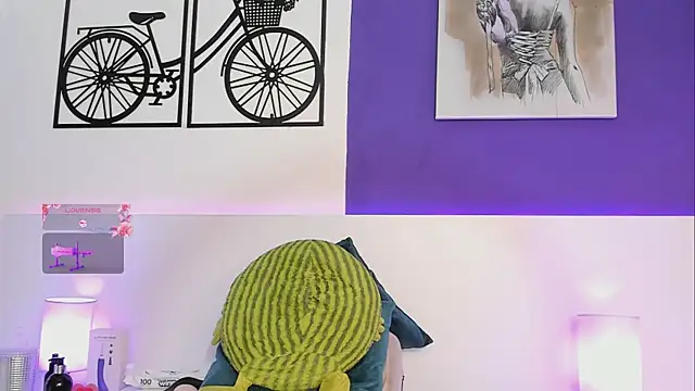 Izzy bellx online show from 10-22-25, 02:34