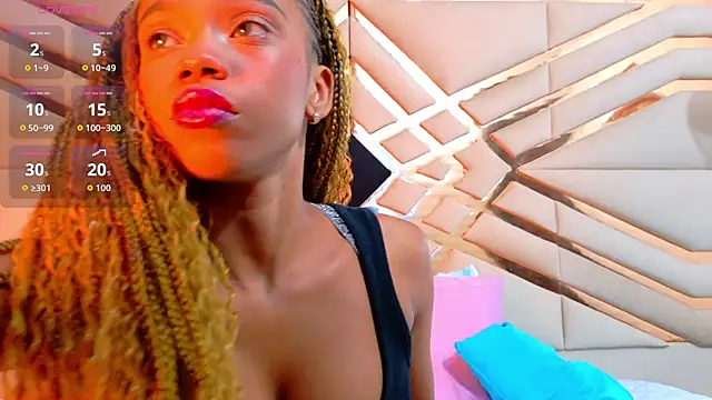 Snapshot of littleebonymommy chatting on 10-15-25, 03:17 littleebonymommy online show from 10-15-25, 03:17