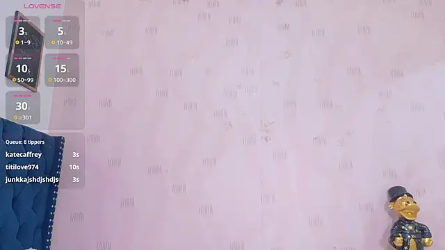 Snapshot of littleebonymommy chatting on 01-15-26, 07:57 littleebonymommy online show from 01-15-26, 07:57