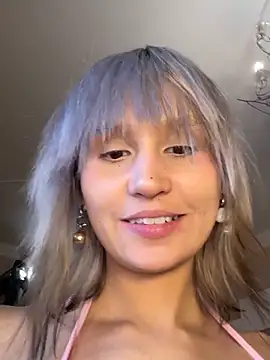 Snapshot of bigbabykiki chatting on 11-13-25, 06:29 bigbabykiki online show from 11-13-25, 06:29