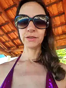 Snapshot of Branquinhasexy chatting on 01-19-25, 11:45 Branquinhasexy online show from 01-19-25, 11:45