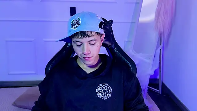 Justyn Ross online show from 10-19-25, 11:05