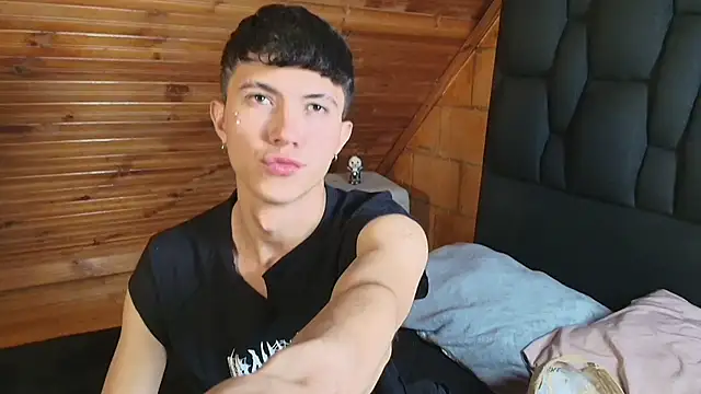 Justyn Ross online show from 10-31-25, 11:06