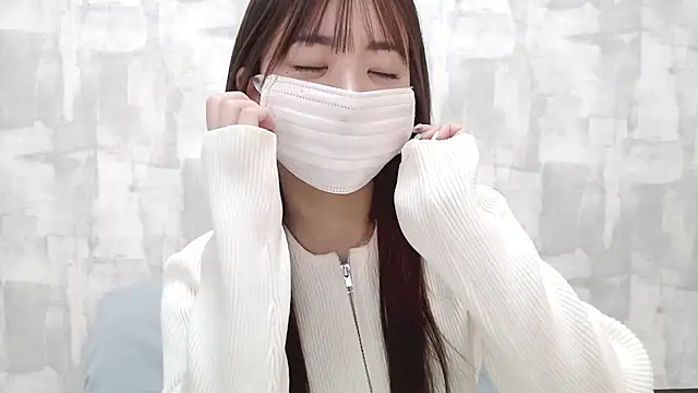 LOVE MOMO LOVE online show from 10-12-25, 12:15