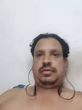 Snapshot of Raj1043 chatting on 01-04-25, 08:48 Raj1043 online show from 01-04-25, 08:48