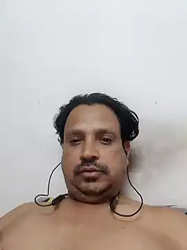 Snapshot of Raj1043 chatting on 01-11-25, 07:16 Raj1043 online show from 01-11-25, 07:16