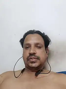 Snapshot of Raj1043 chatting on 01-13-25, 11:27 Raj1043 online show from 01-13-25, 11:27