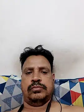 Snapshot of Raj1043 chatting on 02-27-25, 06:42 Raj1043 online show from 02-27-25, 06:42