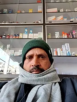 Snapshot of Raj1043 chatting on 01-09-26, 06:05 Raj1043 online show from 01-09-26, 06:05