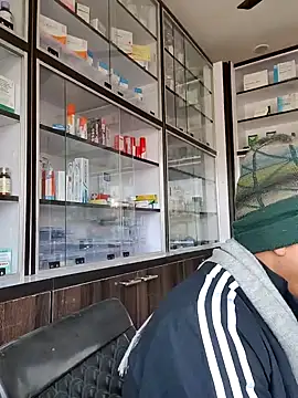 Snapshot of Raj1043 chatting on 01-16-26, 06:06 Raj1043 online show from 01-16-26, 06:06