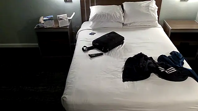 Snapshot of EatMyCake831 chatting on 12-09-24, 06:01 EatMyCake831 online show from 12-09-24, 06:01