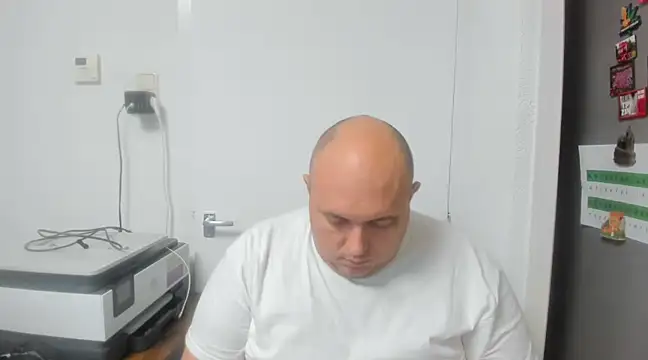 BigromeoXX online show from 12-13-24, 06:16