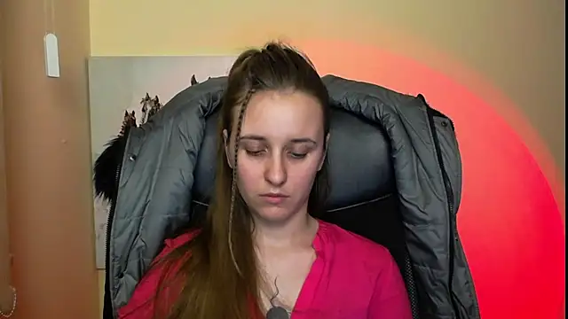 Snapshot of _Nicole_new chatting on 02-19-25, 04:22  Nicole new online show from 02-19-25, 04:22