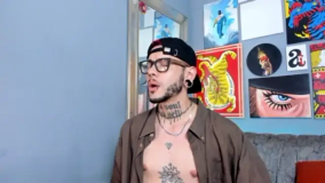 MurdockH online show from 11-19-25, 03:39