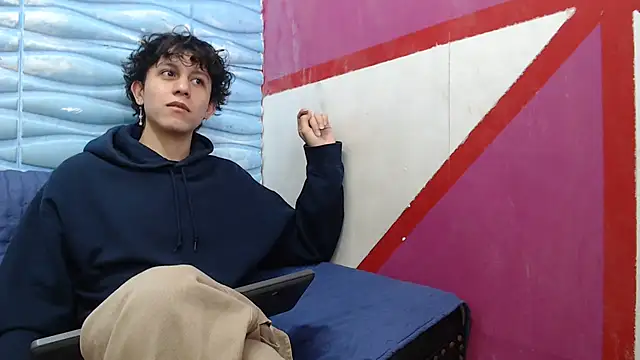 Felipe Browns online show from 01-05-25, 01:26