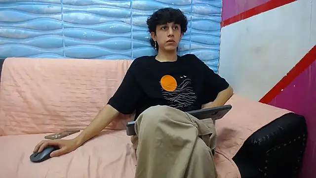 Felipe Browns online show from 02-06-25, 01:32
