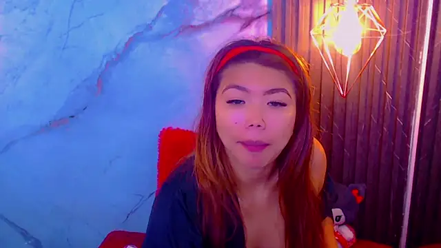 Isalombardi online show from 04-10-26, 02:39