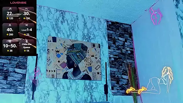 Snapshot of Queen_Cuarxxo chatting on 11-30-25, 06:01 Queen Cuarxxo online show from 11-30-25, 06:01