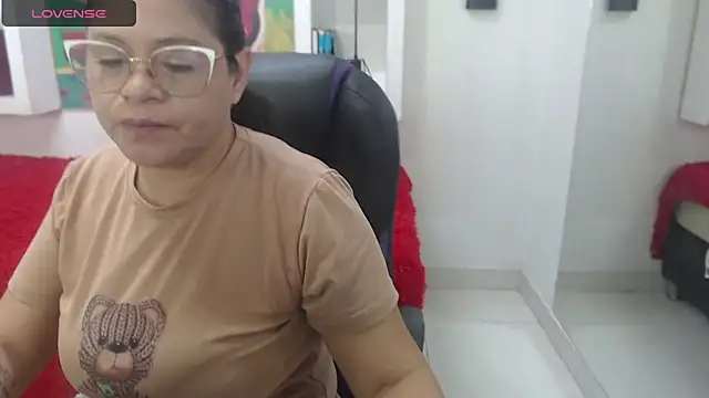 sexy lady 0 online show from 10-08-25, 11:08