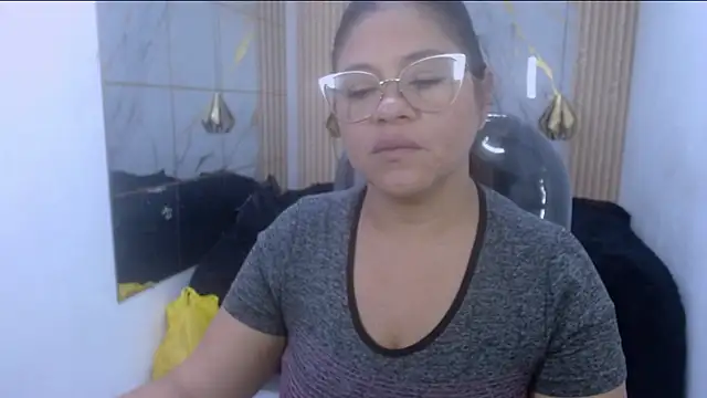 sexy lady 0 online show from 10-29-25, 12:29