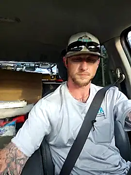 Snapshot of jtw14 chatting on 10-09-25, 12:36 jtw14 online show from 10-09-25, 12:36