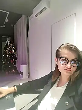 InaraReynolds online show from 12-02-24, 03:04