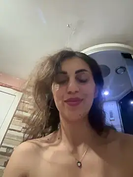 EmaSkyes online show from 10-06-25, 08:06