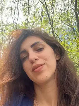 EmaSkyes online show from 10-12-25, 11:09