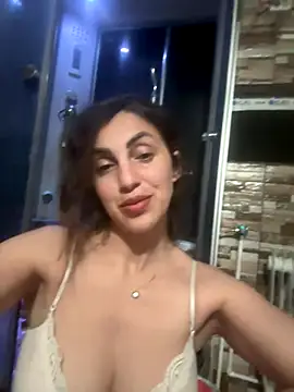 EmaSkyes online show from 11-06-25, 07:15