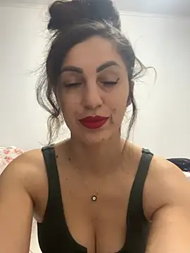 EmaSkyes online show from 12-04-25, 07:06