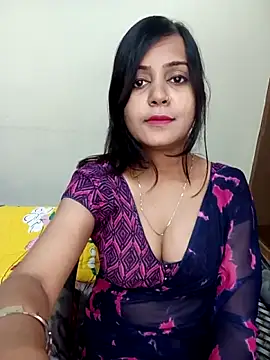 Snapshot of Miss-Riyasingh chatting on 10-15-25, 06:02 Miss-Riyasingh online show from 10-15-25, 06:02