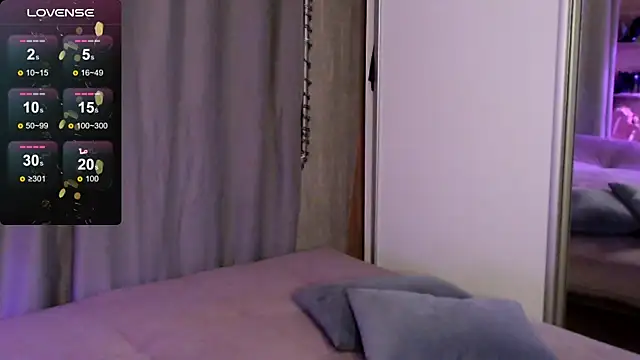 Carrie Moonshine online show from 03-04-25, 05:56