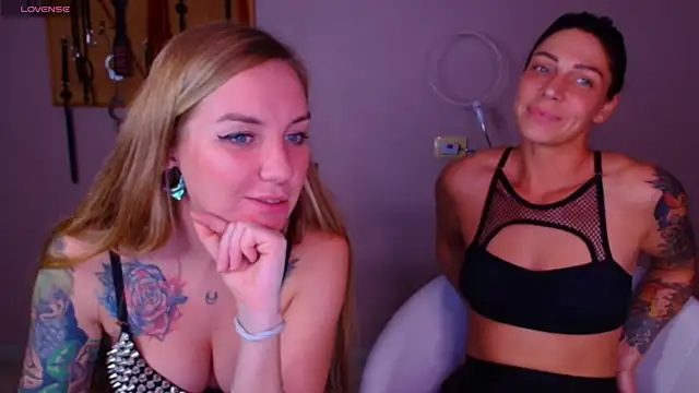 Carrie Moonshine online show from 10-07-25, 08:28