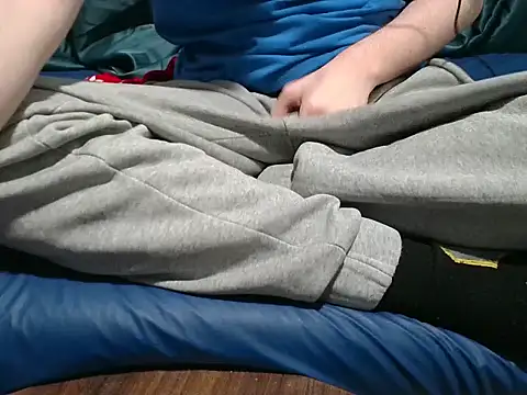 Snapshot of krissraw chatting on 10-18-25, 01:19 krissraw online show from 10-18-25, 01:19