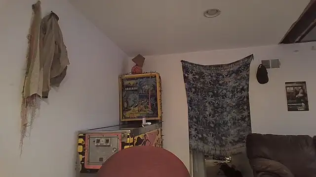 AddieAssets online show from 12-09-24, 04:34