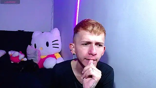 smallgiant27 online show from 12-19-25, 07:21