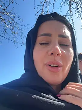 Snapshot of AnaRhodes chatting on 03-04-25, 08:46 AnaRhodes online show from 03-04-25, 08:46