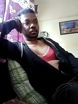 Mmm992170 online show from 12-19-25, 04:52