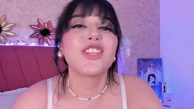 LorenaStevens online show from 03-11-25, 09:24