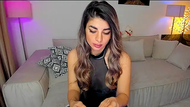 Queenofyouredreams online show from 01-17-25, 03:55