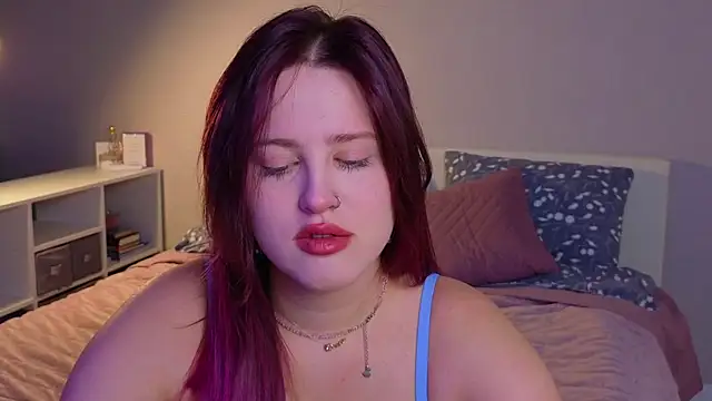 Snapshot of _Sarah_Soul_ chatting on 12-21-25, 11:12 Sarah Soul online show from 12-21-25, 11:12