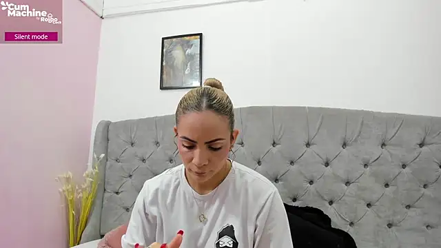 Valesskahall online show from 10-14-25, 12:06