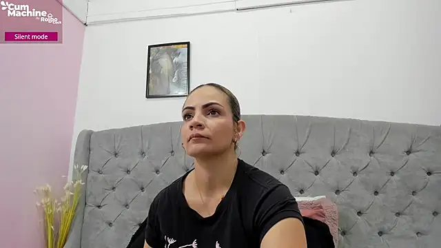 Valesskahall online show from 10-20-25, 12:05