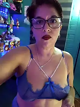 Snapshot of TRISH_MILF chatting on 12-20-24, 01:14 TRISH MILF online show from 12-20-24, 01:14