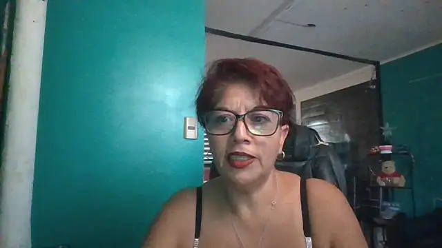 Snapshot of TRISH_MILF chatting on 12-24-24, 03:16 TRISH MILF online show from 12-24-24, 03:16