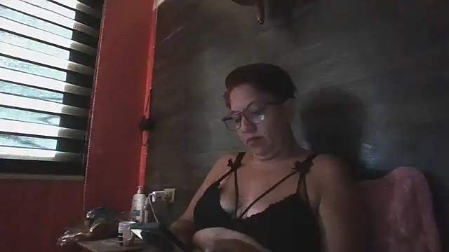 Snapshot of TRISH_MILF chatting on 01-03-25, 10:41 TRISH MILF online show from 01-03-25, 10:41