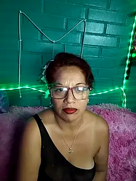 Snapshot of TRISH_MILF chatting on 02-13-25, 01:08 TRISH MILF online show from 02-13-25, 01:08