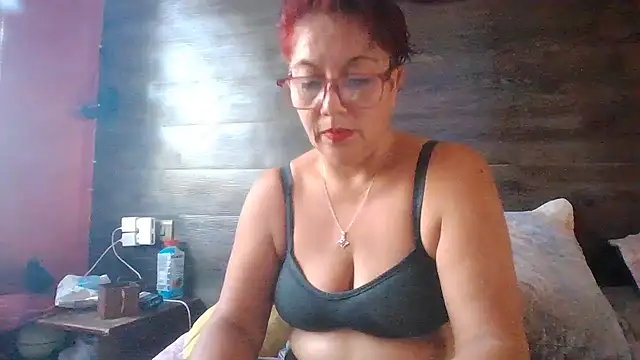 Snapshot of TRISH_MILF chatting on 02-20-25, 06:13 TRISH MILF online show from 02-20-25, 06:13